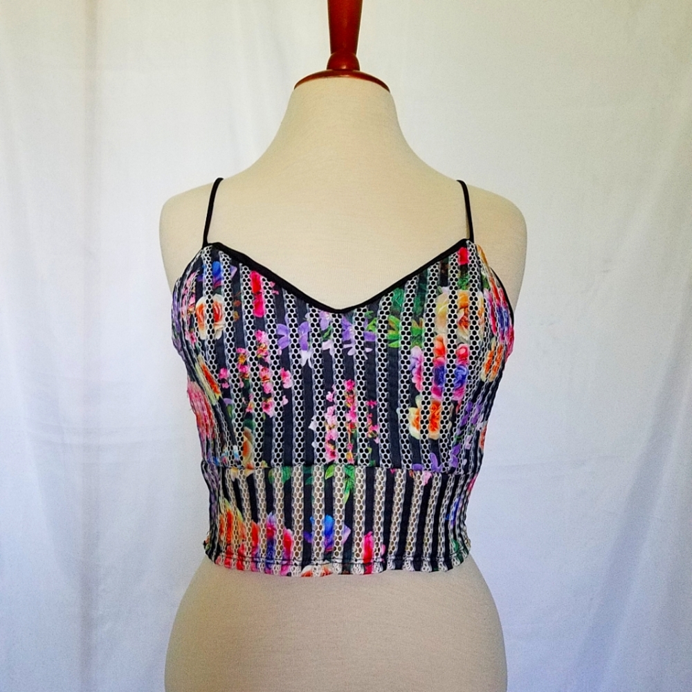 NEW Black Floral  Print Crop Top - Picture 2 of 7